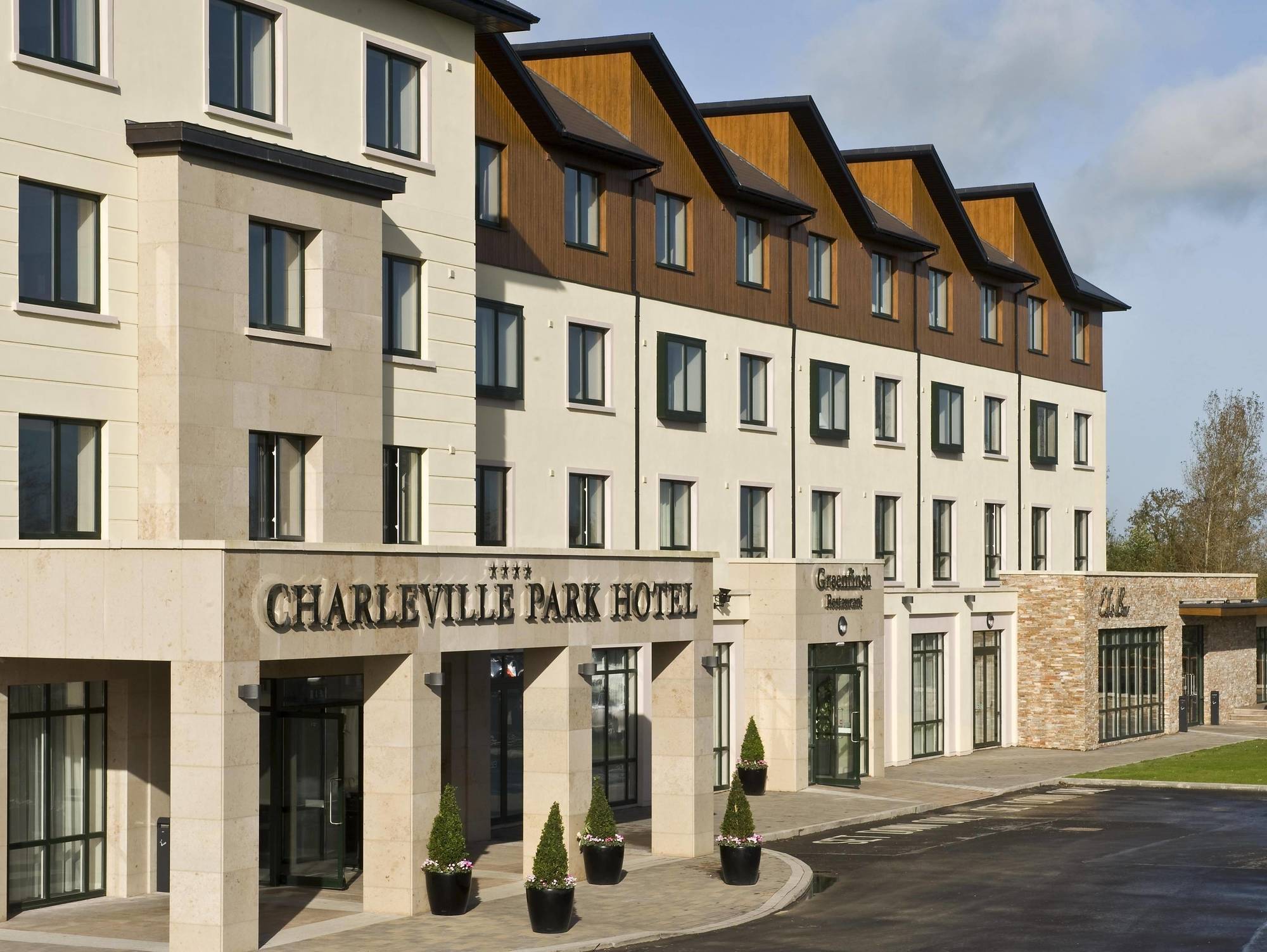 Charleville Park Hotel & Leisure Club Ireland Екстер'єр фото